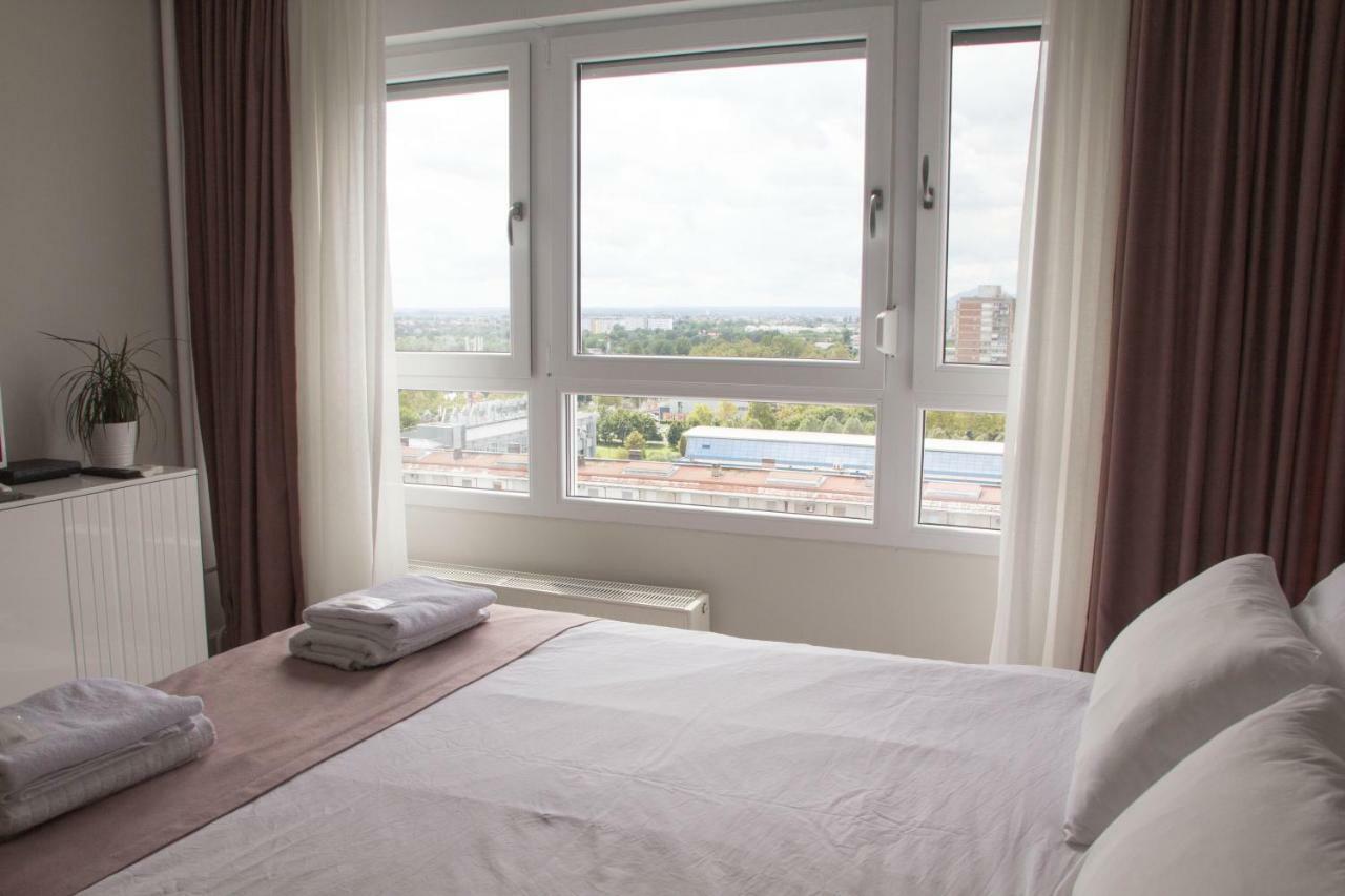 Penthouse “Sky 16” Studio Apartment Zagreb Eksteriør billede