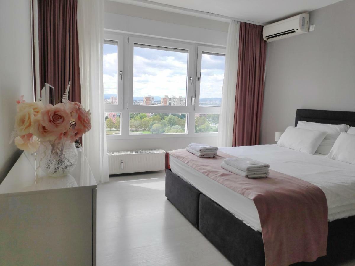 Penthouse “Sky 16” Studio Apartment Zagreb Eksteriør billede