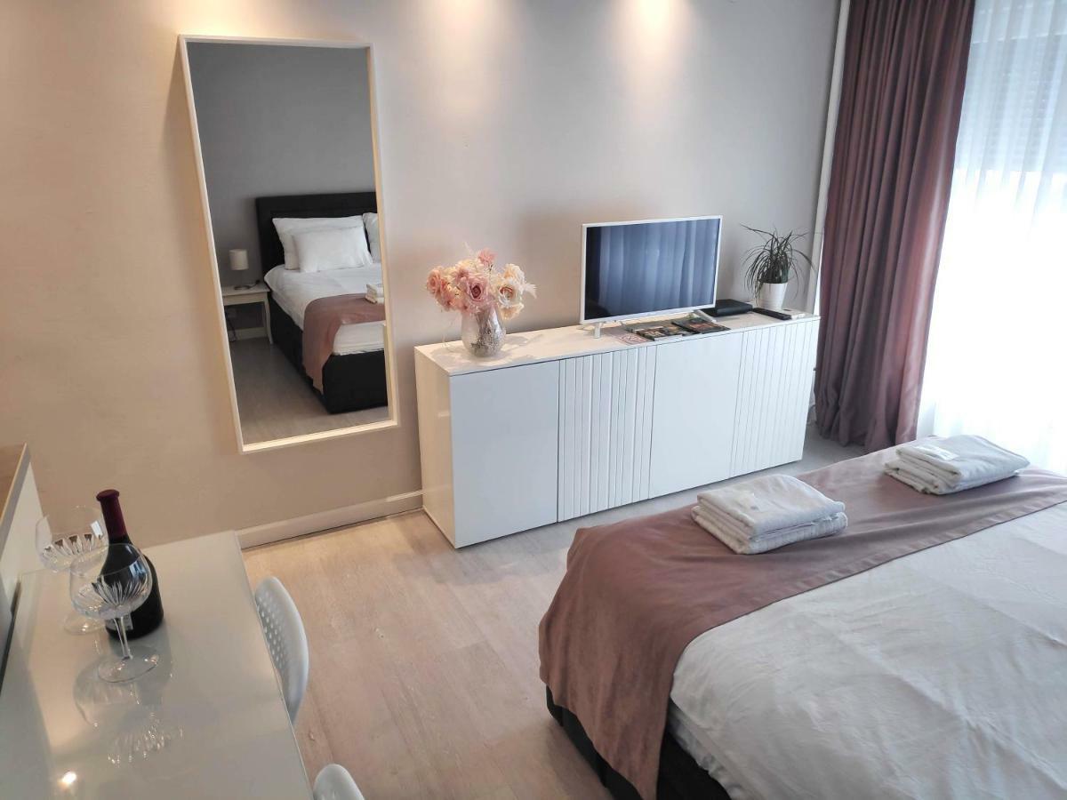 Penthouse “Sky 16” Studio Apartment Zagreb Eksteriør billede