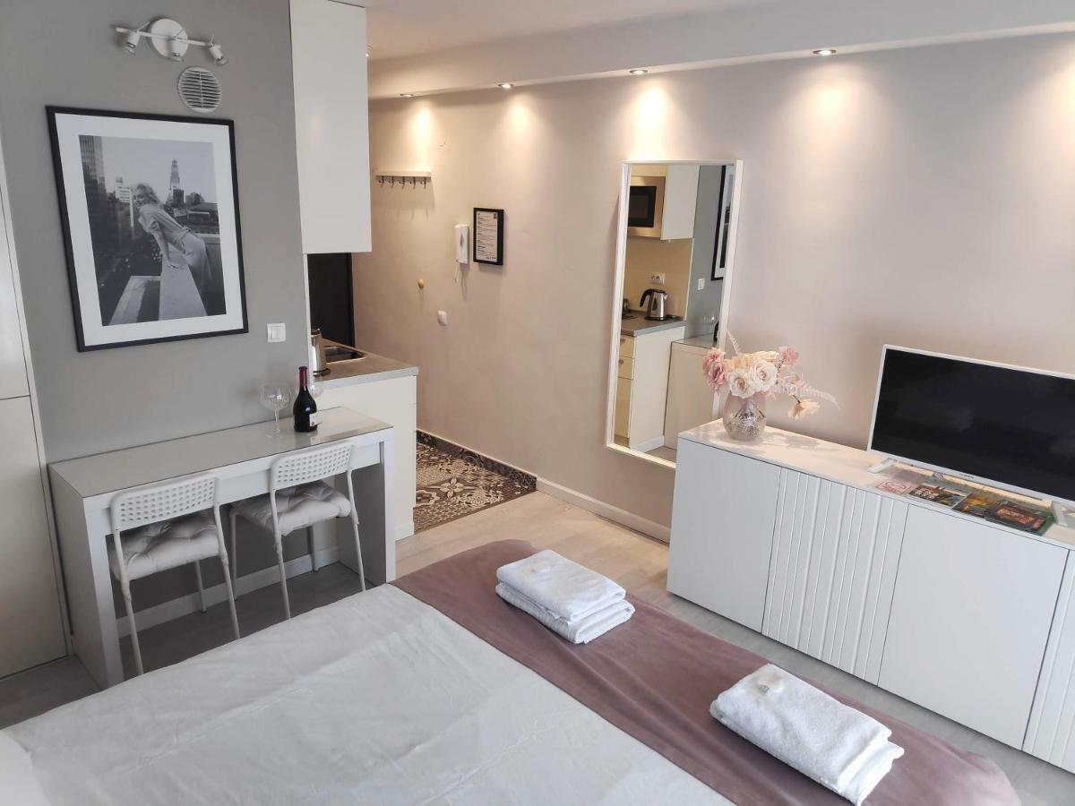 Penthouse “Sky 16” Studio Apartment Zagreb Eksteriør billede